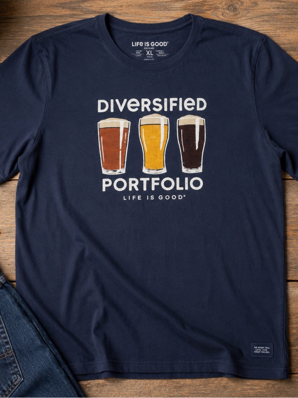 Life Is Good Diversified Portfolio Beer Graphic T Men’s XL Navy Crusher T-Shirt